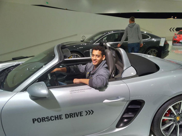 No The Porsche Museu, em Stuttgart na Alemanha
