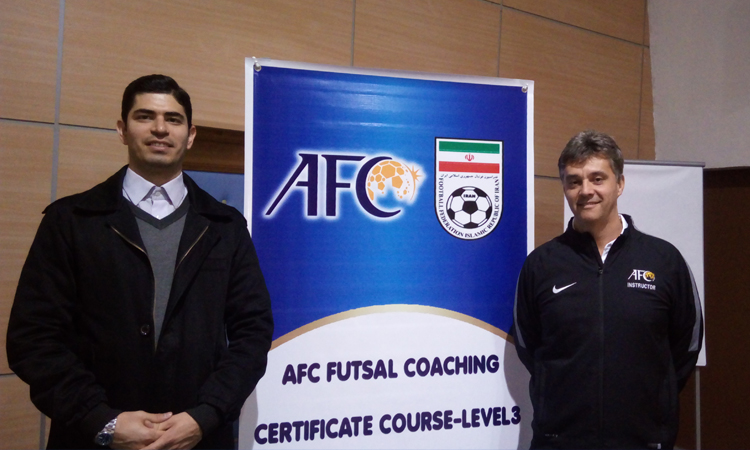 Eliney no curso de futsal da Asian Football Confederation (AFC)